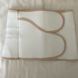 Post pregnancy belly wrap